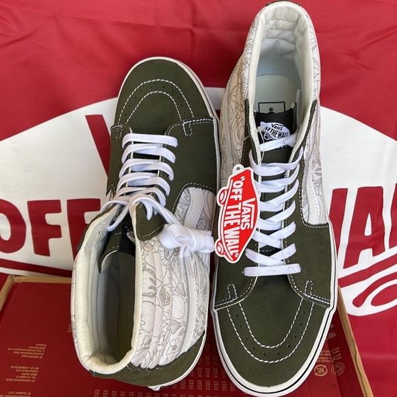 Vans Sk8-Hi
Desert Skulls Grape Leaf/
VNOA32QGRQV
Sneakers
MENS - Picture 13 of 16